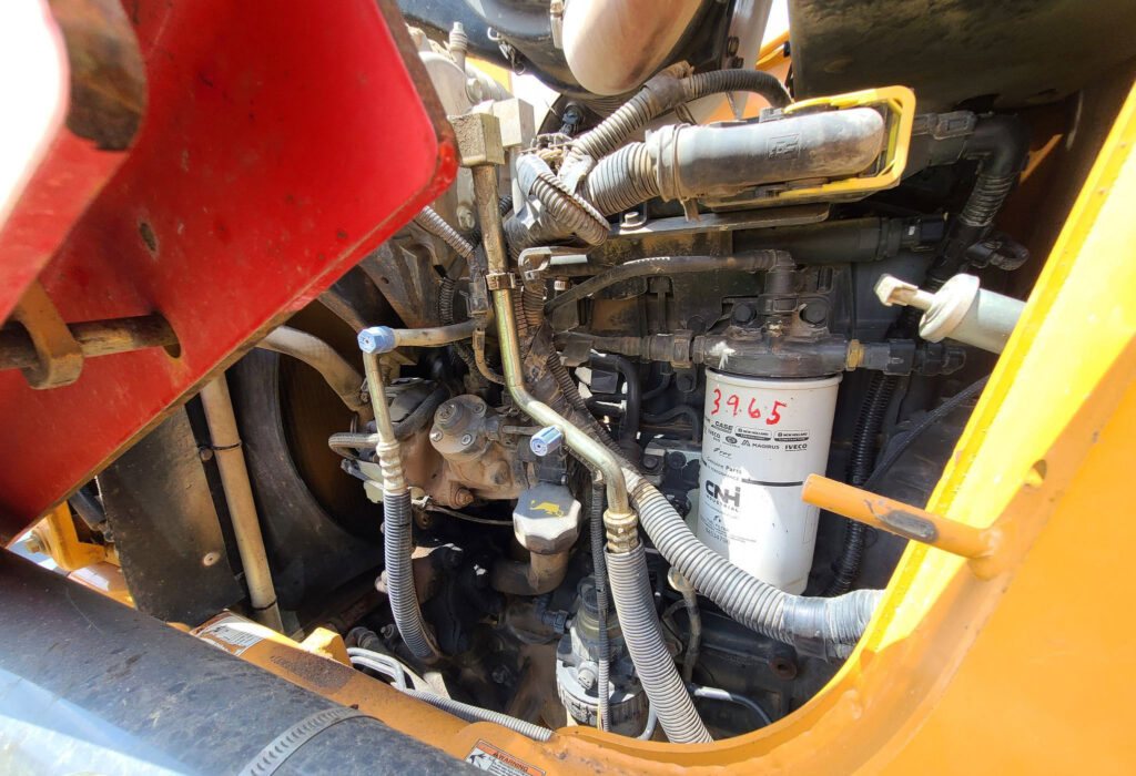 2013	Case	580_Super_N